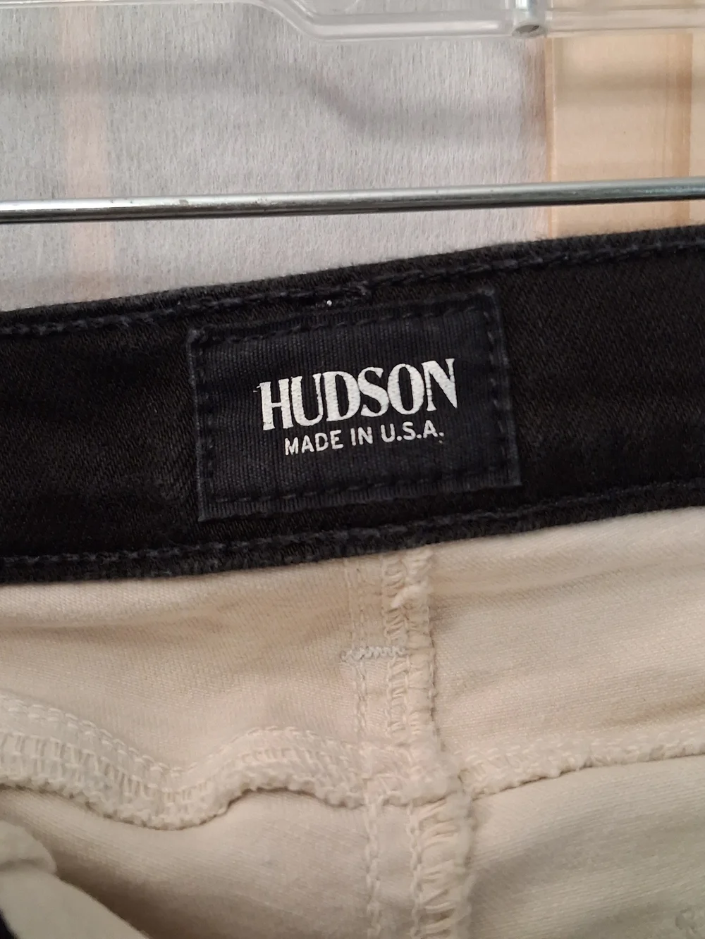 Hudson Jeans Women's Skinny Crop in Cream with Black Side Stripes